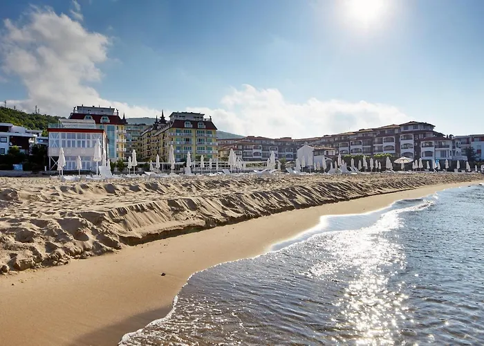 Талиана Бийч Резиденс 4*