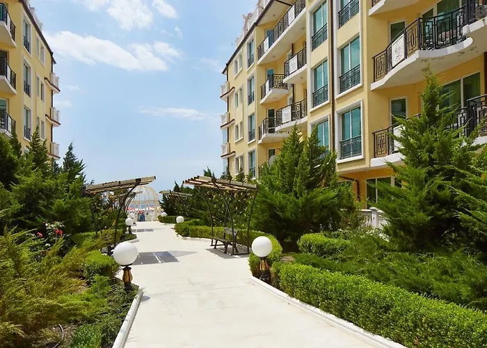 Талиана Бийч Резиденс Апартхотел