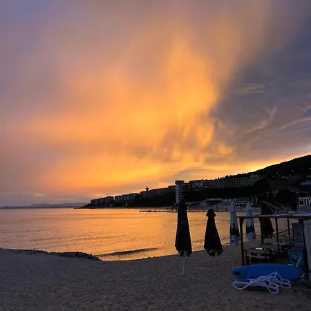 公寓式酒店 塔里那海滩公寓式酒店 4*