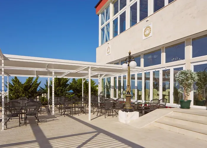 Hotel Amore Beach 4* Elenite