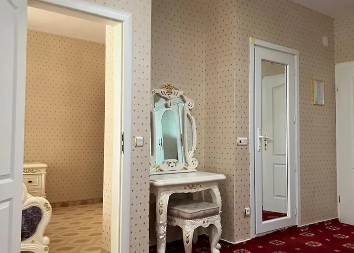 公寓式酒店 塔里那海滩公寓式酒店 埃勒尼特